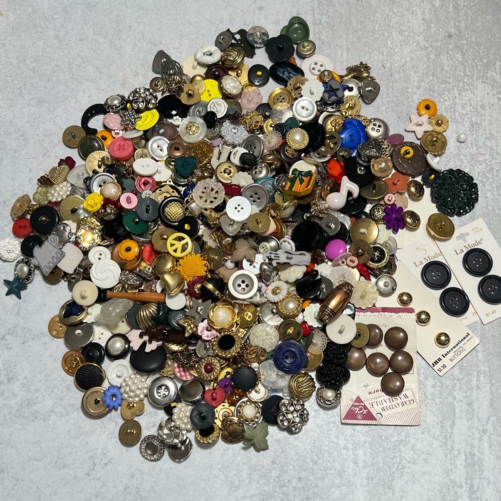 Source Unknown Assorted Button Collection - Multicolor